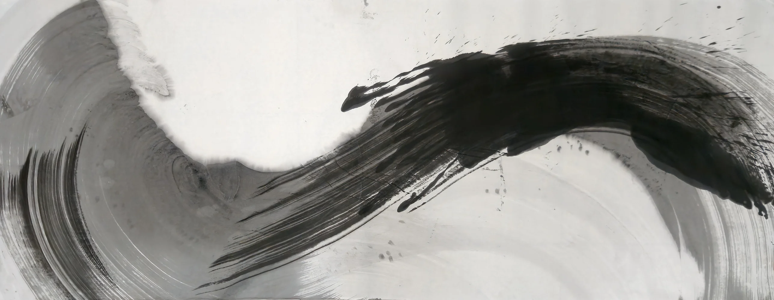 A wide pale sheet with a black brushstroke sweeping up from lower centre to upper right, between grey curved brush arcs at both ends.
