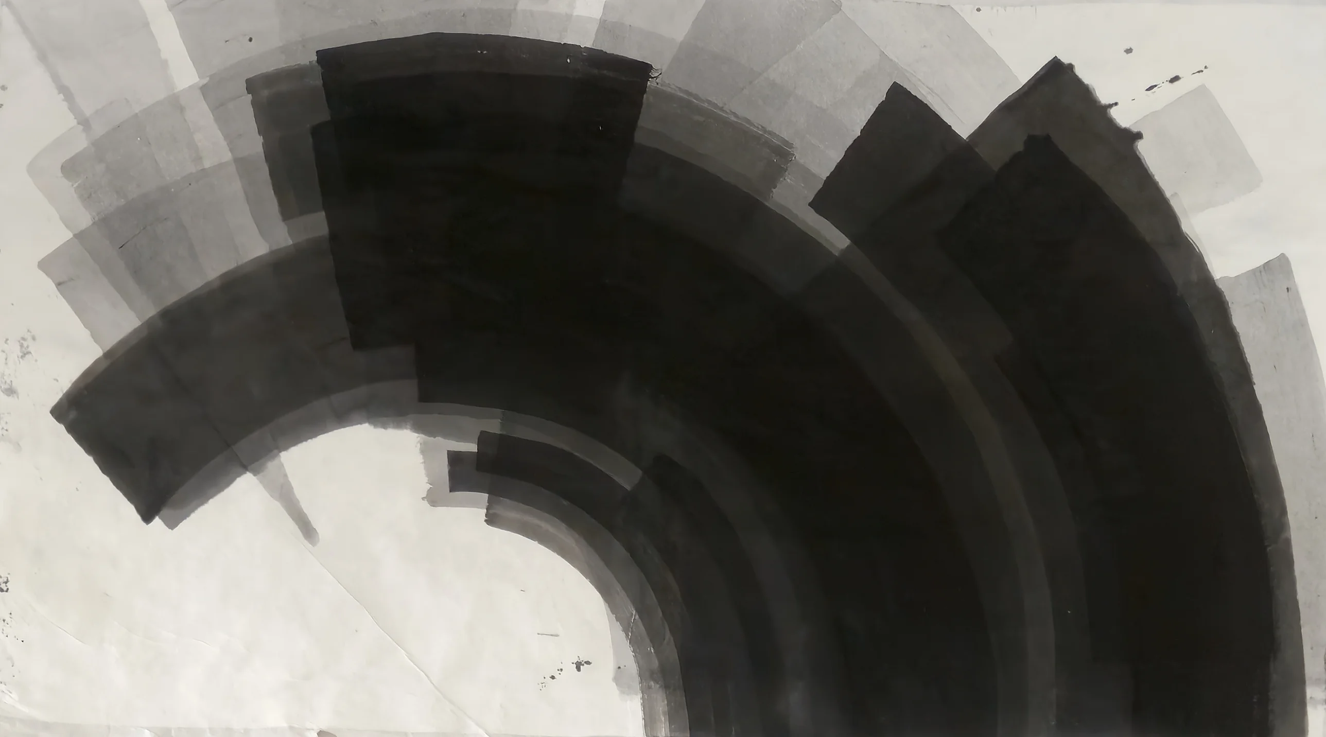 Black concentric arc bands sweep from the left edge over the top to the bottom right; pale grey fans upper left; white paper lower left.