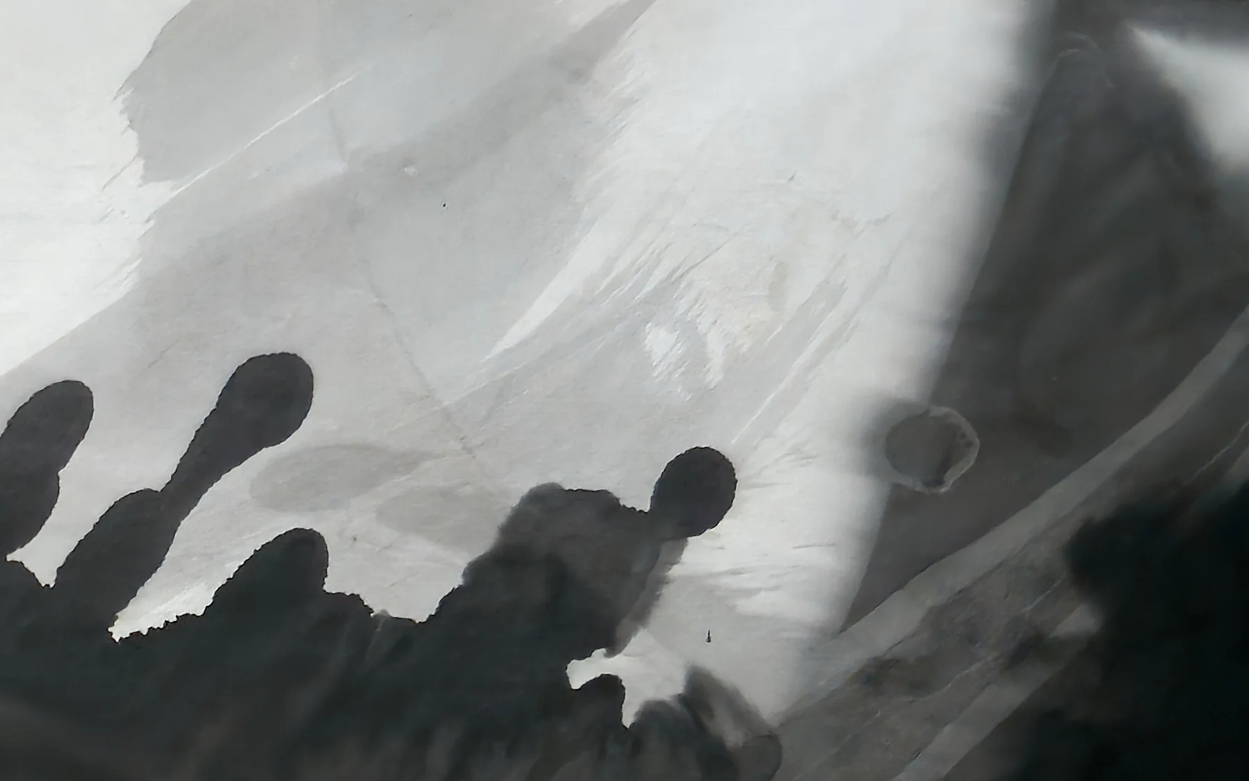 Detail of T_151: the surface at close range
