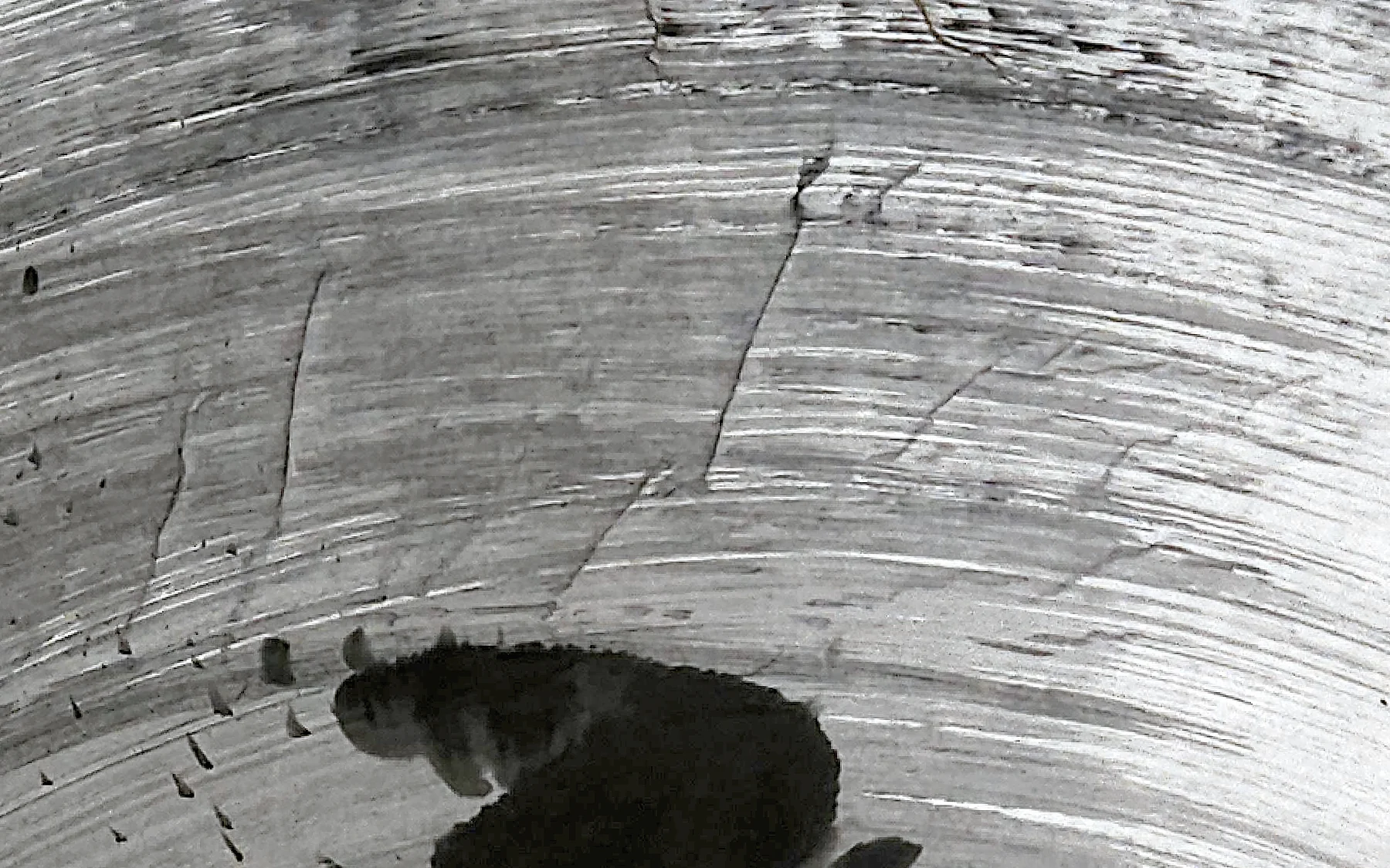 Detail of T_189: the surface at close range