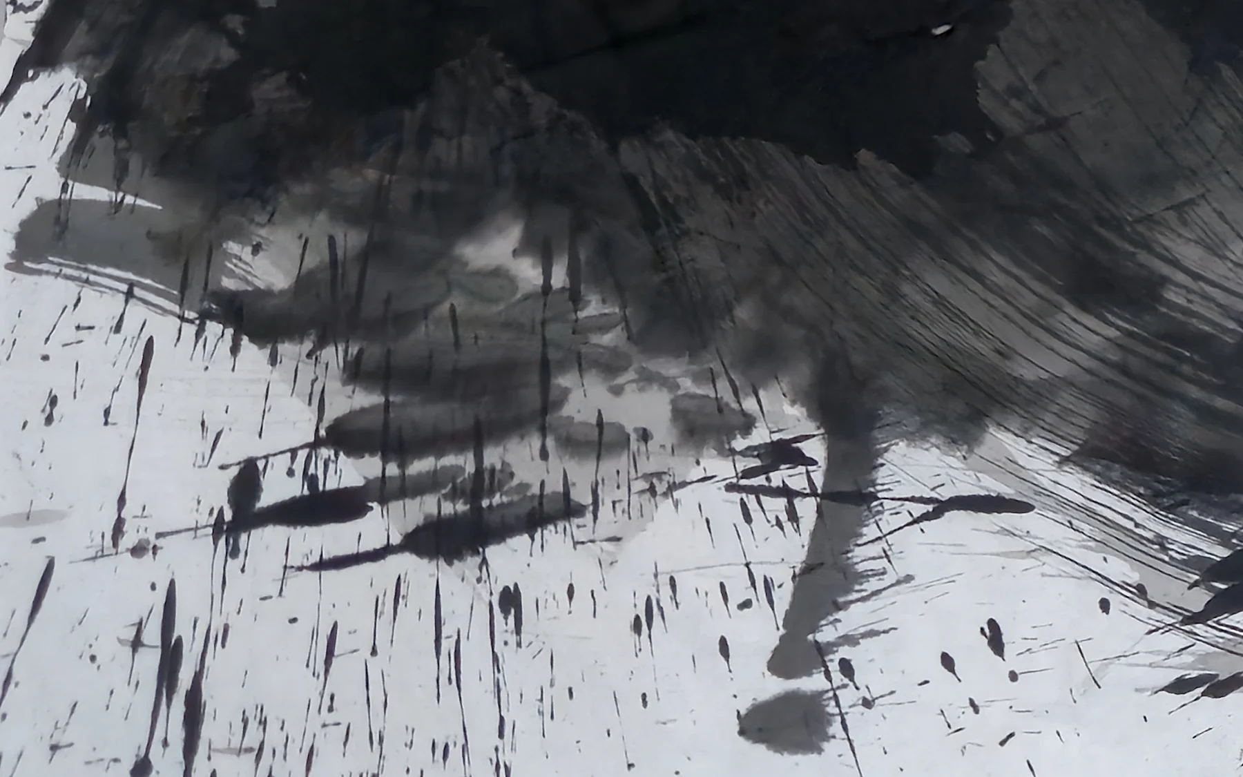 Detail of T_210: the surface at close range
