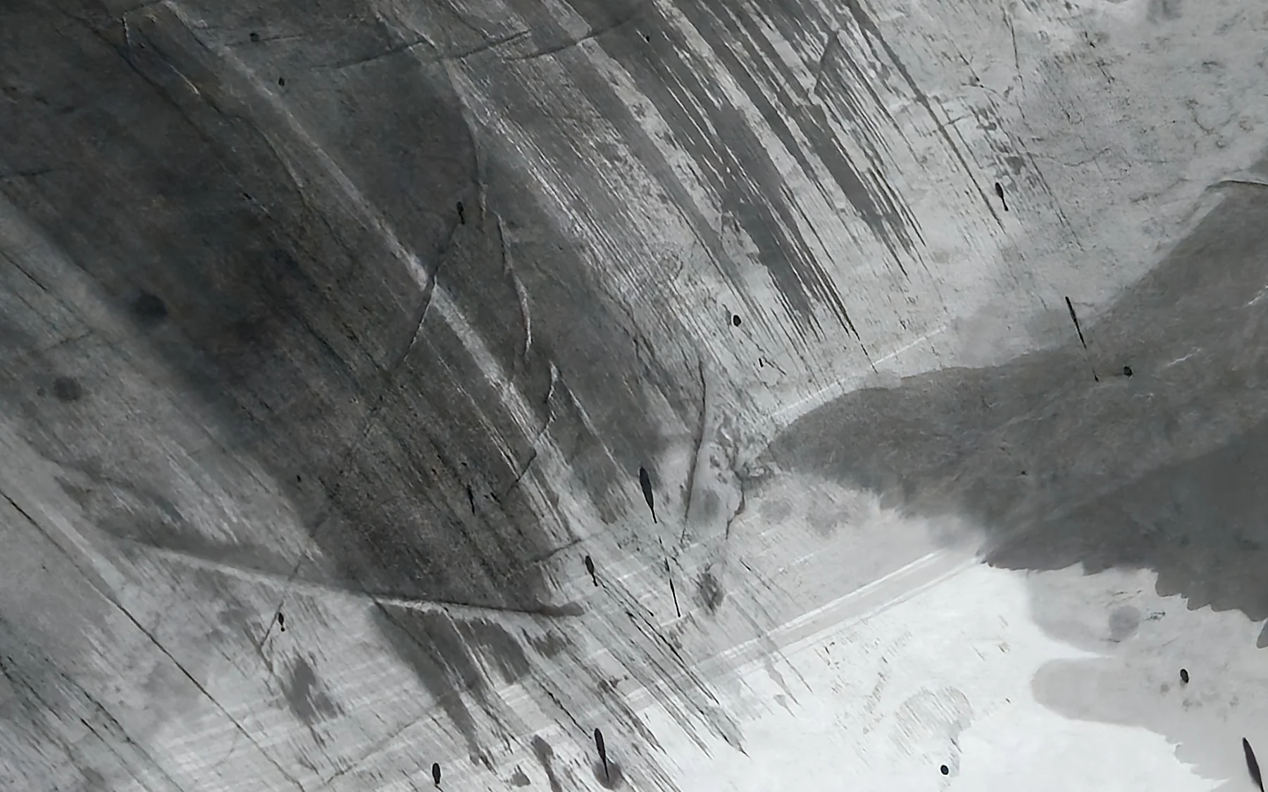 Detail of T_220: the surface at close range
