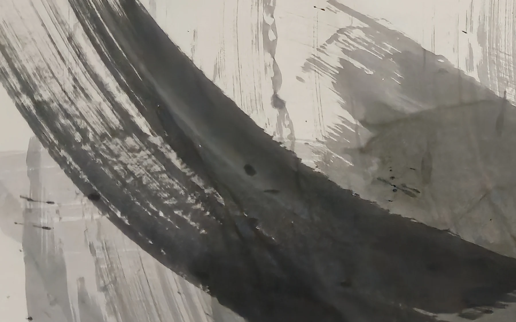 Detail of T_235: the surface at close range