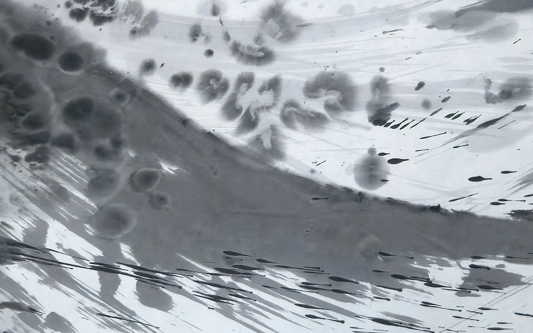 Detail of T_250: the surface at close range