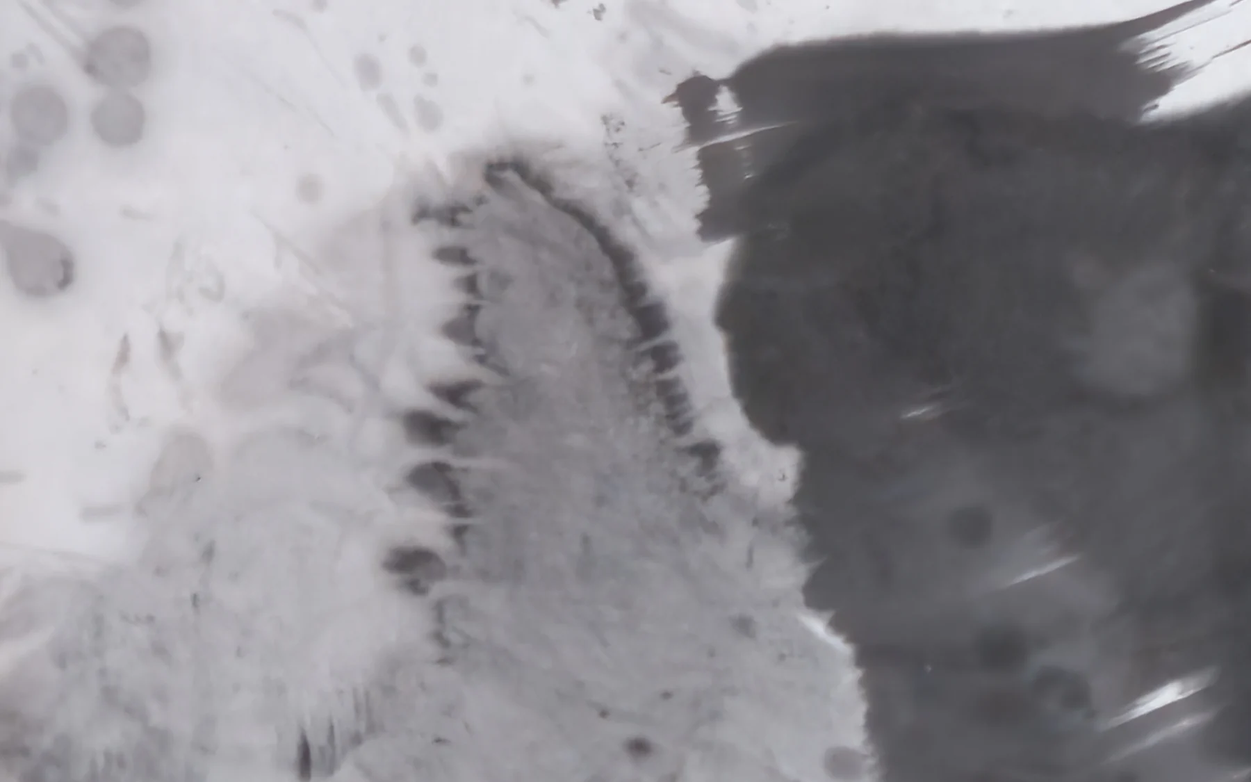 Detail of T_252: the surface at close range