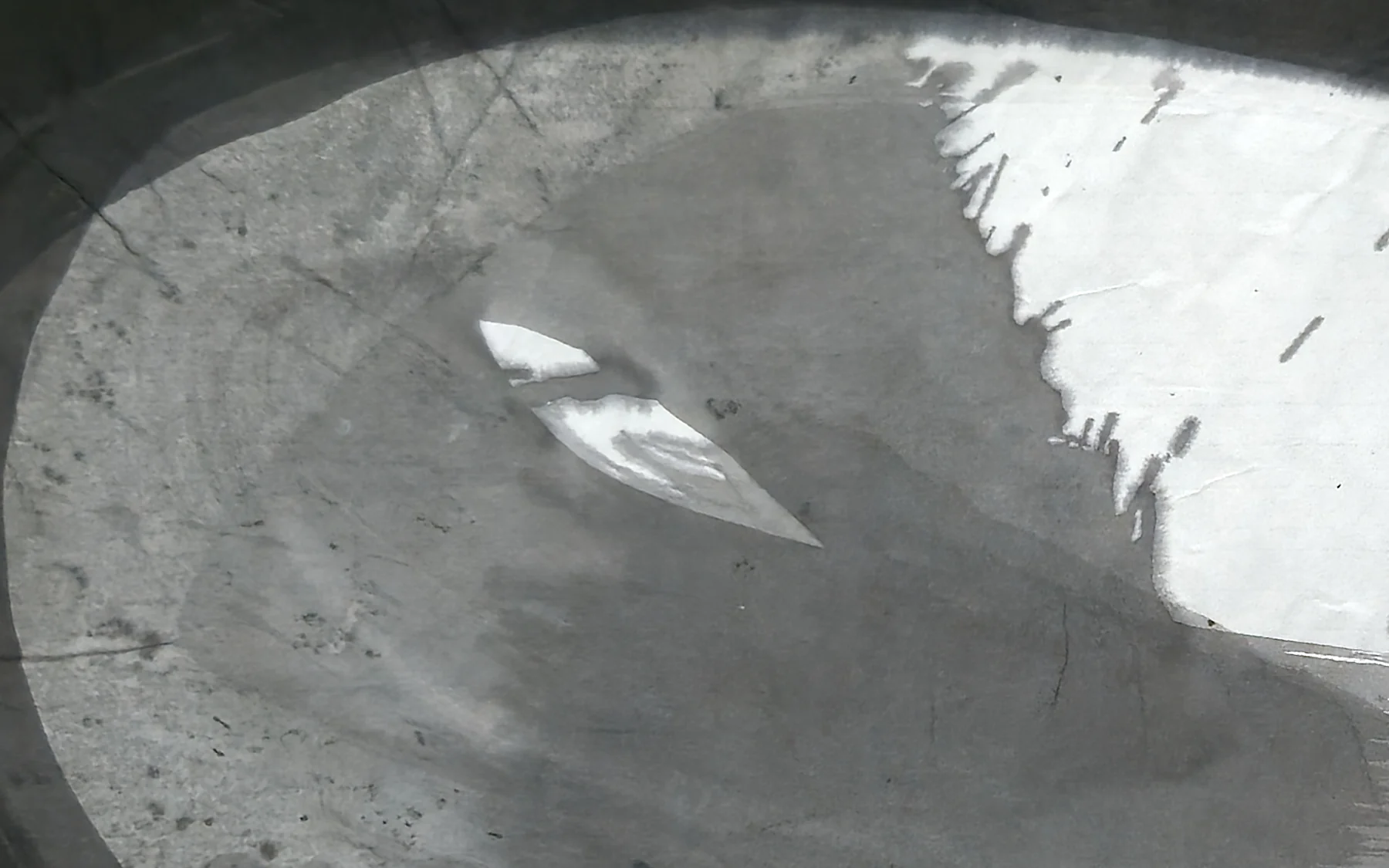 Detail of T_270: the surface at close range