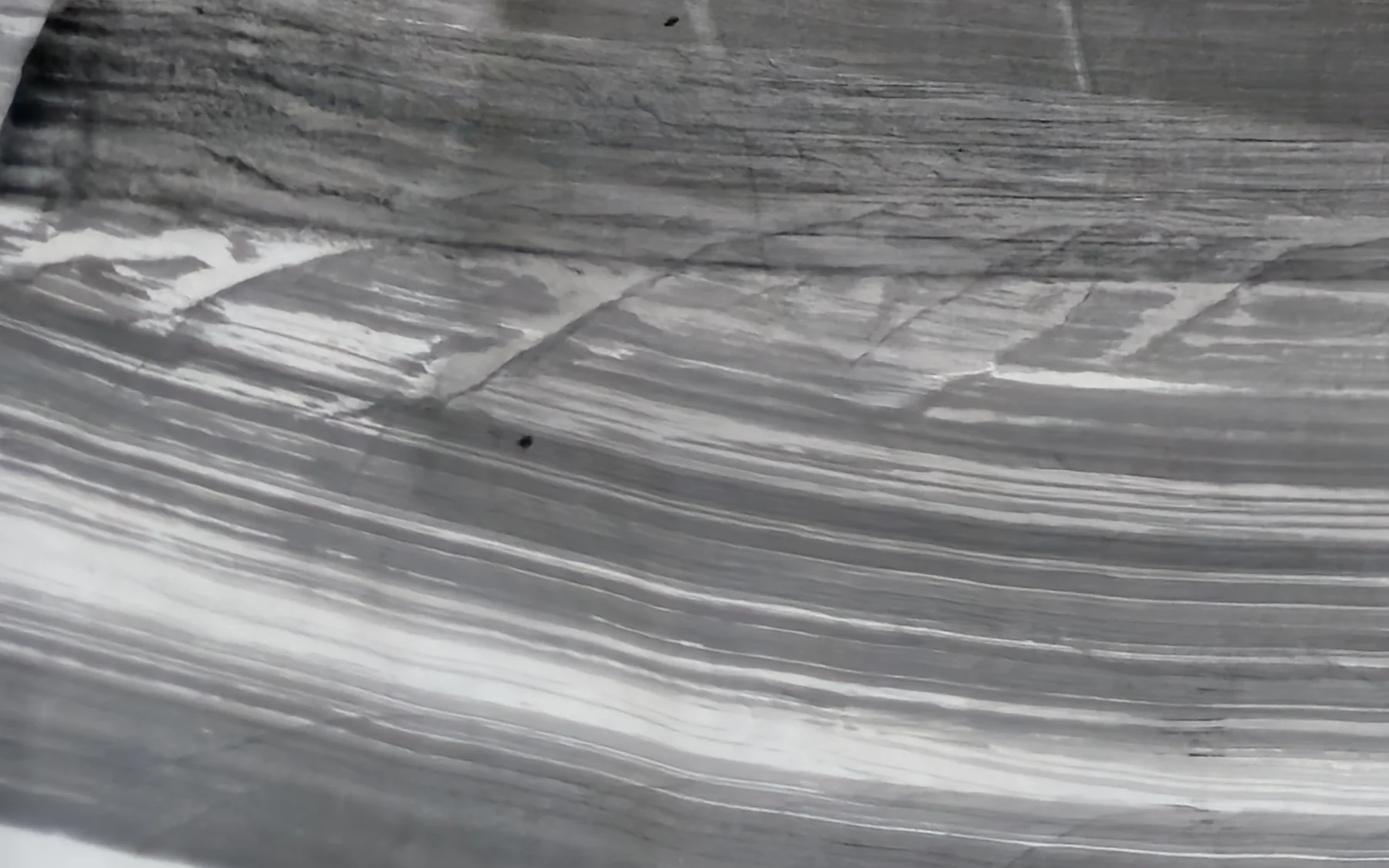 Detail of T_327: the surface at close range