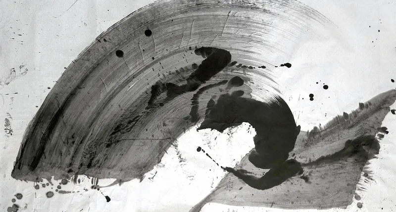 T_189: A broad grey dry-brush arc sweeps from lower left over the top into a heavy black hooked stroke, with a grey diagonal band lower right.