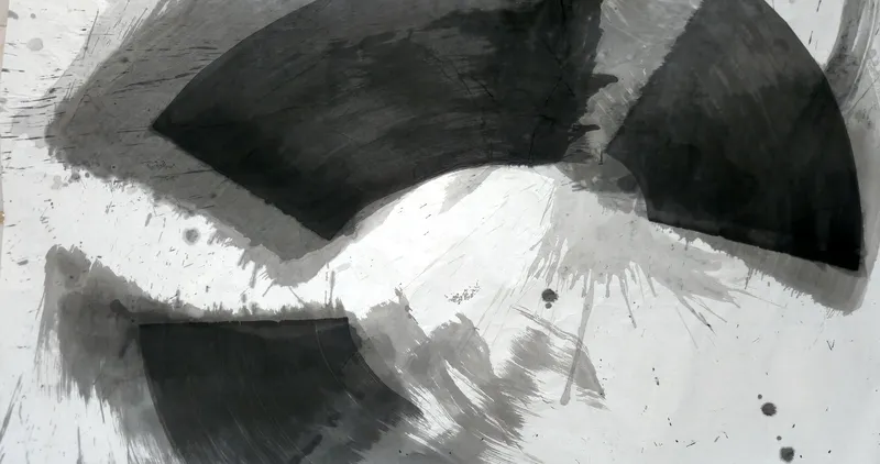 T_265: Three large black curved wedges at top, right and bottom left, ringed by grey washes and spatter, around a white central band.