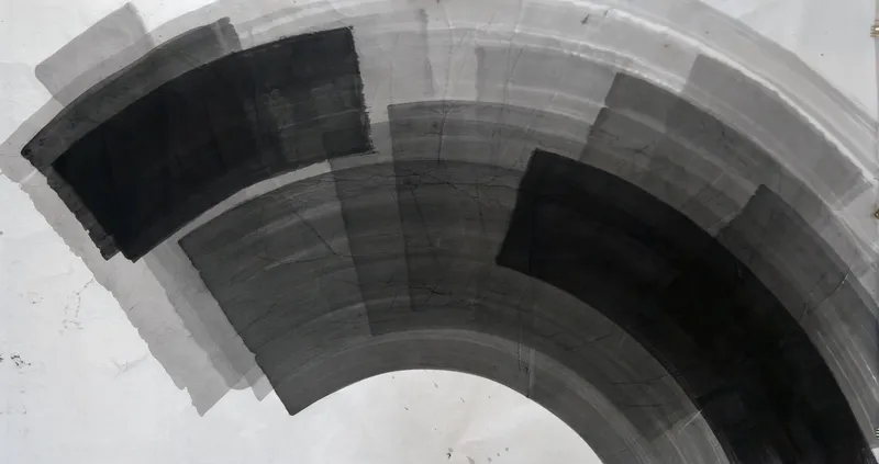 T_336: Black and grey curved ink bands form a wide arc from upper left to lower right around a half circle of white paper.